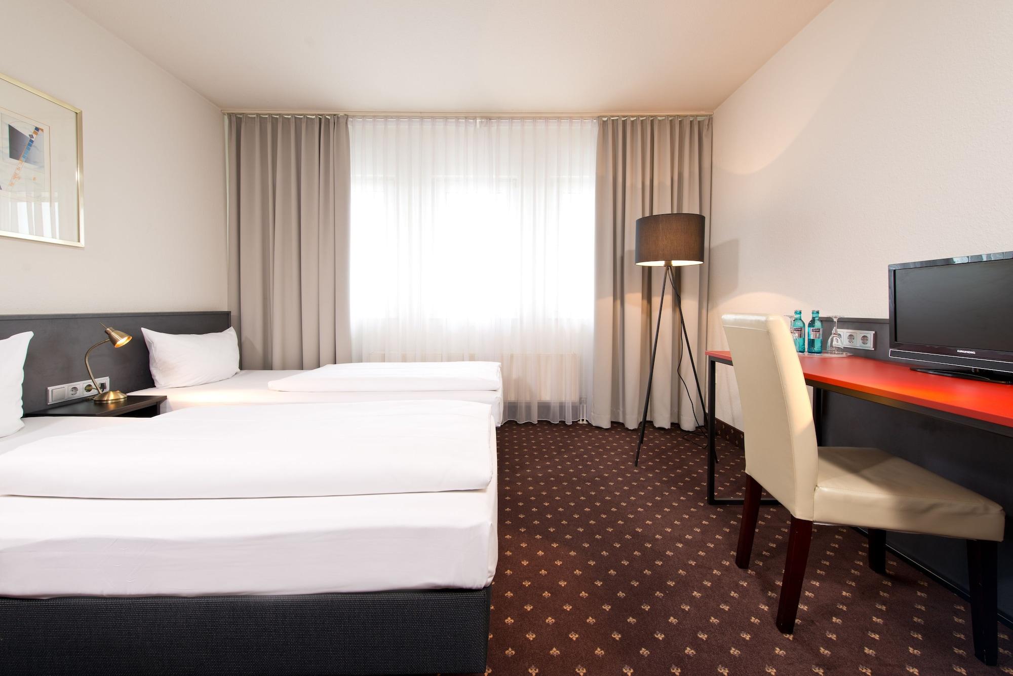 ACHAT Hotel Hockenheim Extérieur photo