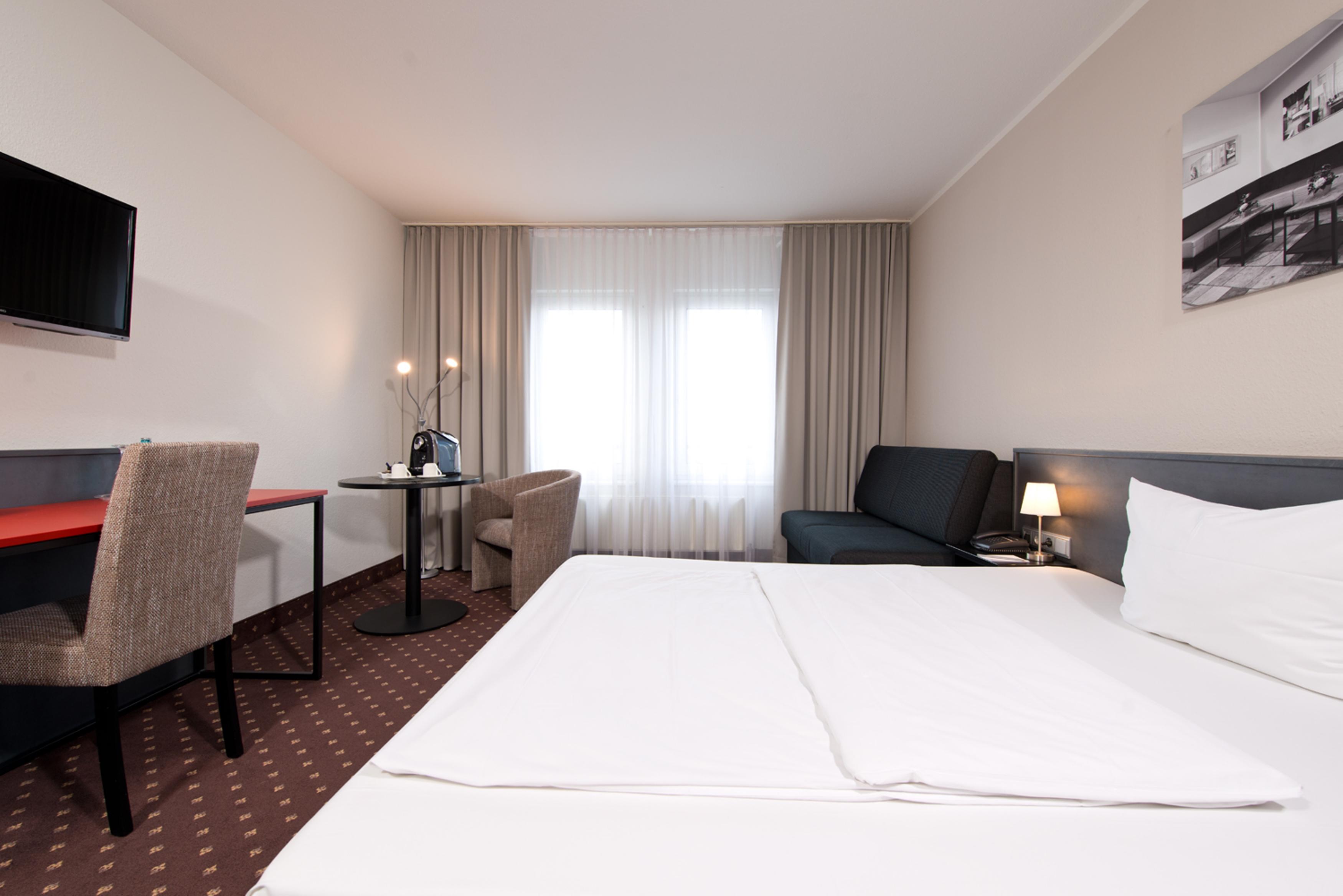 ACHAT Hotel Hockenheim Extérieur photo