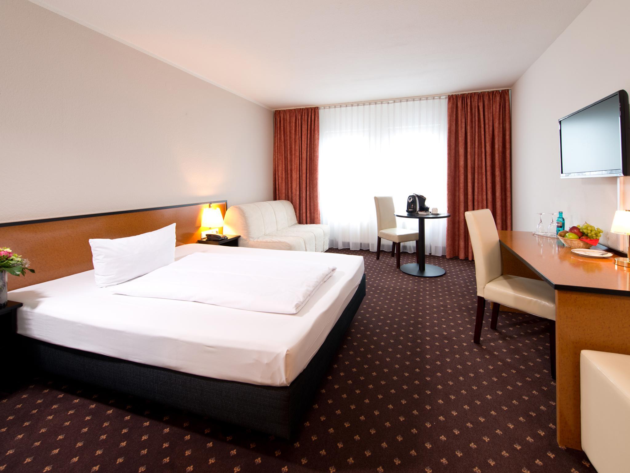 ACHAT Hotel Hockenheim Extérieur photo